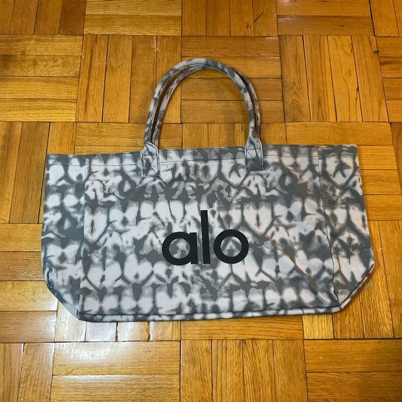 Alo Yoga SHOPPER TOTE - Picture 3 of 5